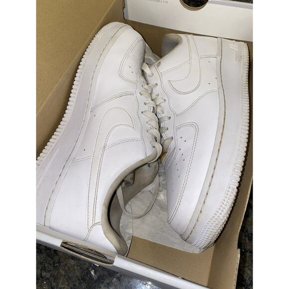 Nike Air Force 1 07 ESS ‘Metallic Gold’ Women Size 10.5 - Picture 8 of 9